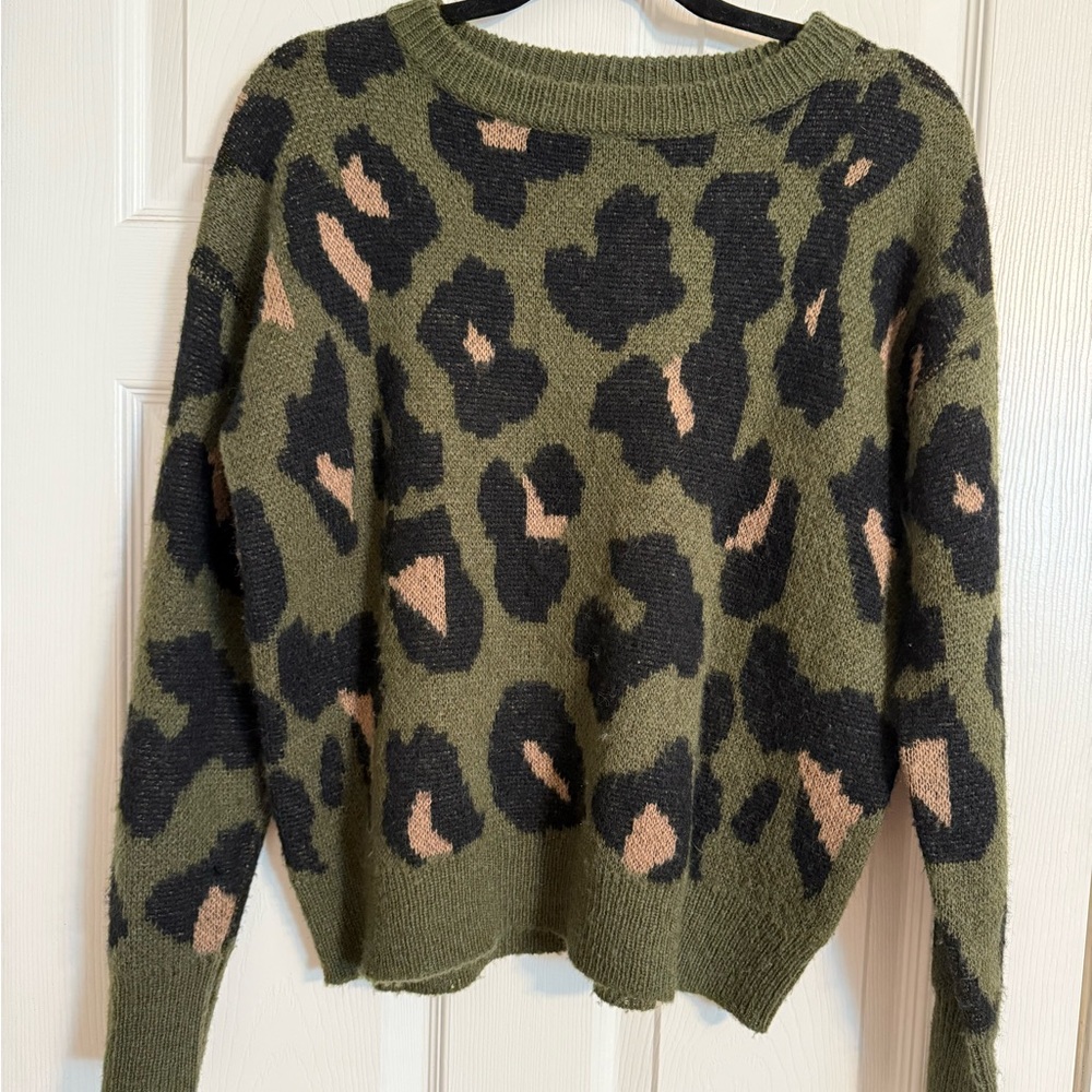 Gianni Bini Olive and Black Leopard Sweater
